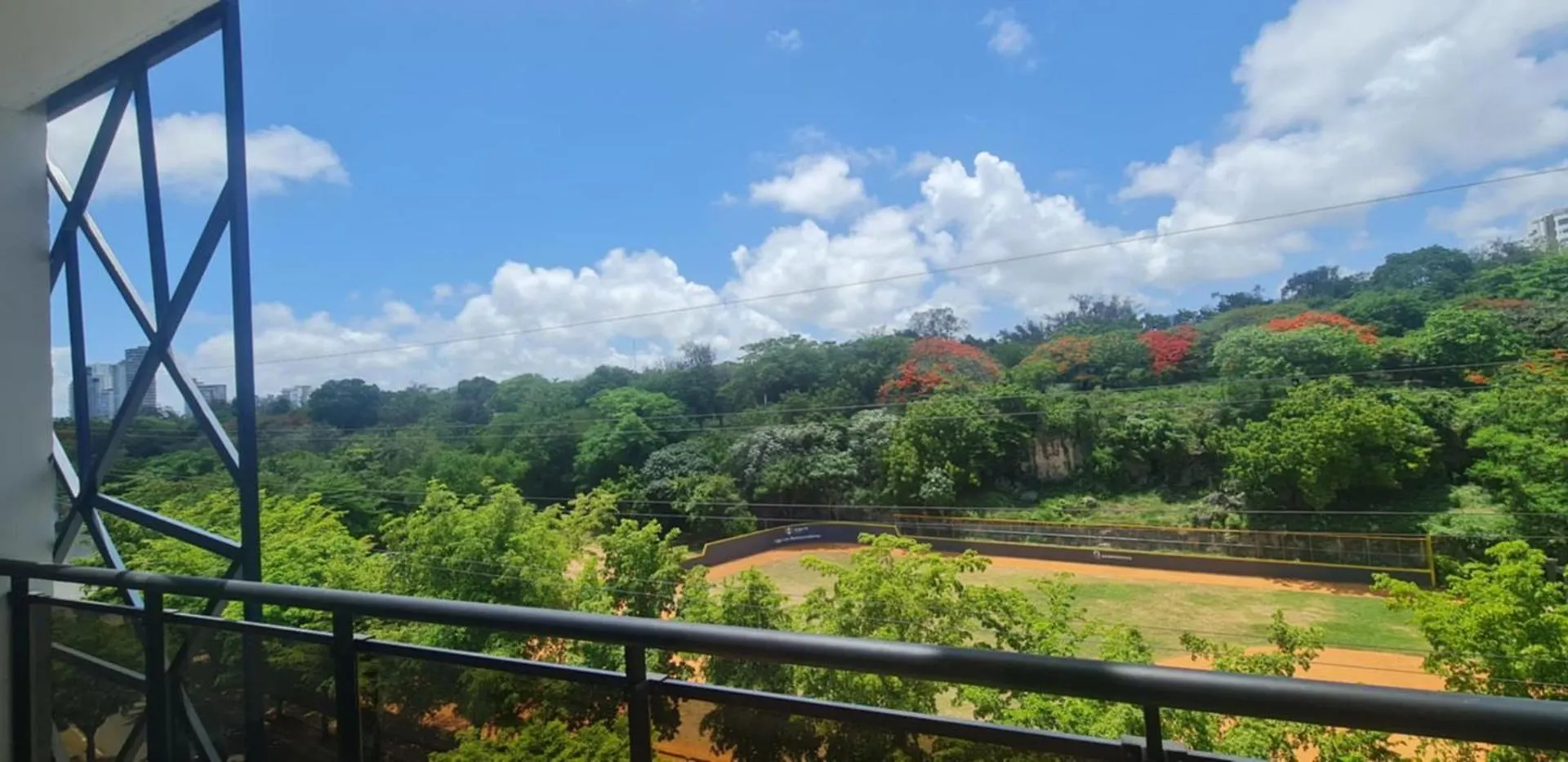 Apartamento De 236Mts2 Frente A Parque Mirador Sur Santo Domingo Daire