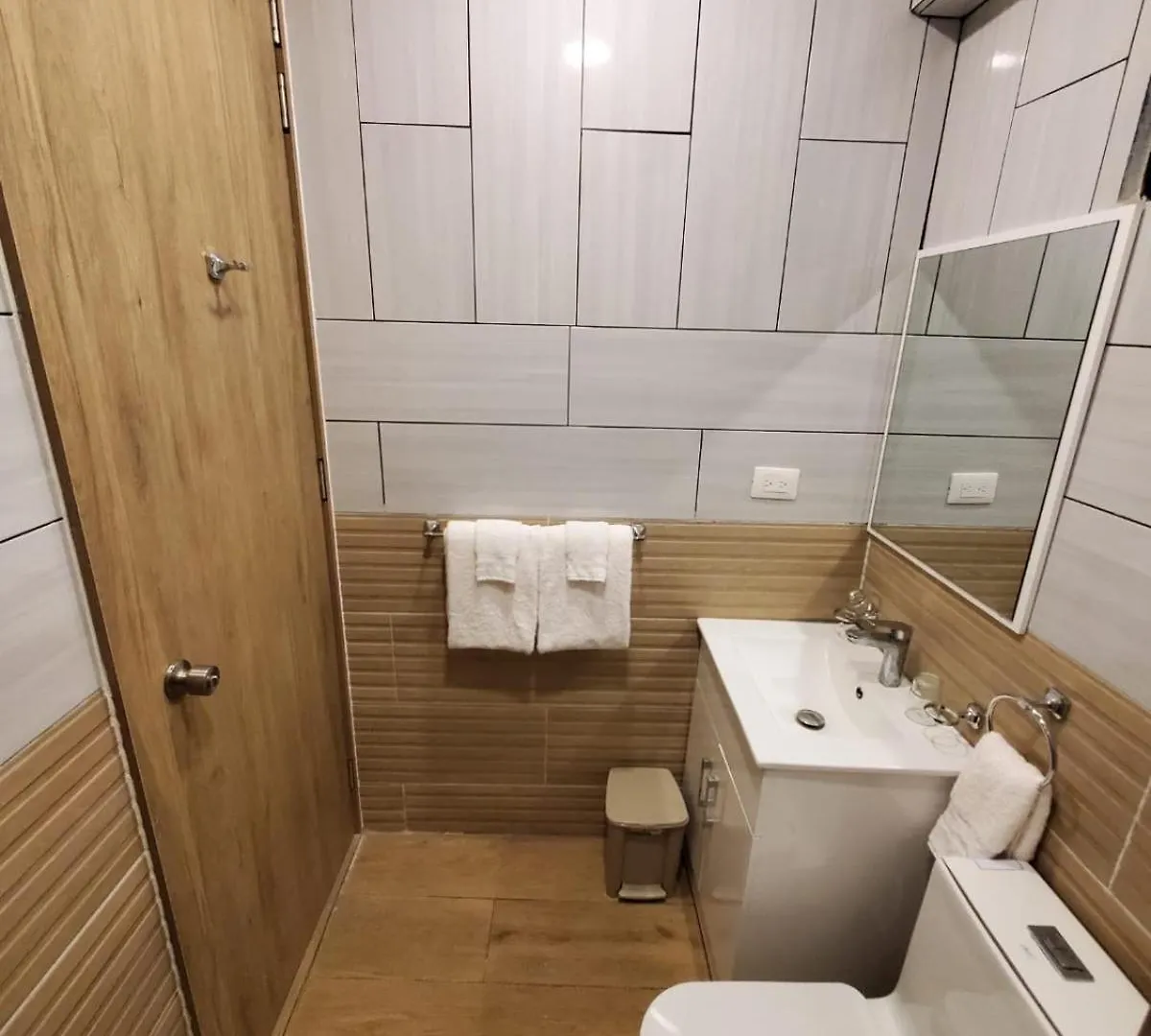 Apartamento De 236Mts2 Frente A Parque Mirador Sur Santo Domingo 0*,